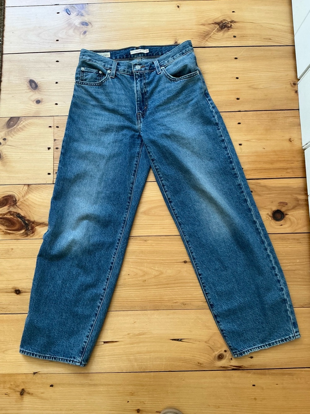 ✨ Levi’s Baggy Dad Jeans - Size 26x30 (Like New!) ✨